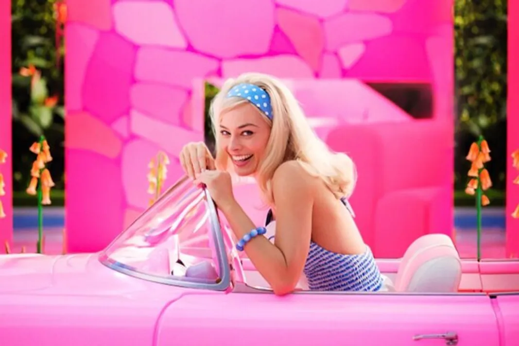 margot robbie as barbie first look